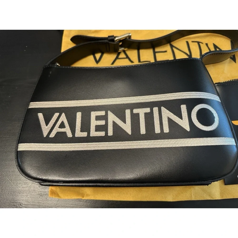 *Valentino By Mario Valentino‎ Kai Lavoro Shoulder Bag ~ VA3123